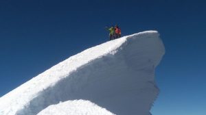 Tocllaraju summit (6.032 m)